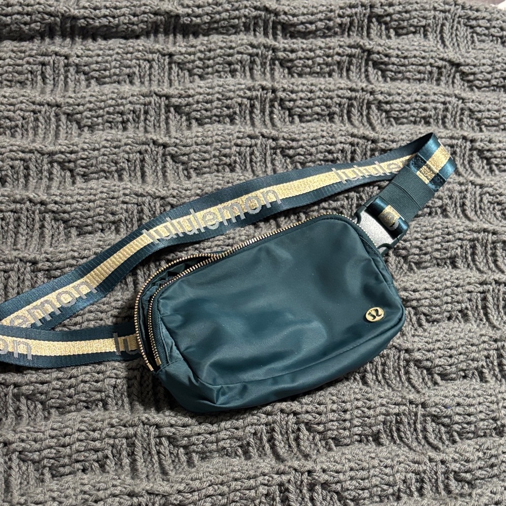 lululemon athletica Crossbody Bag in Teal and Gold